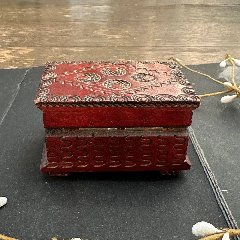 Vintage Handmade Carved Wooden Trinket Jewelry Box Storage Box Small
